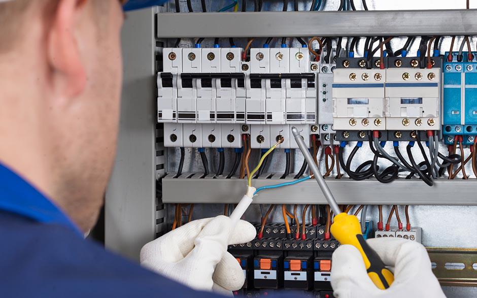 activité électricien Aubergenville