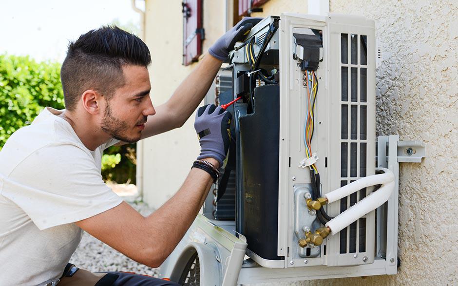 technicien électricien Paris 4